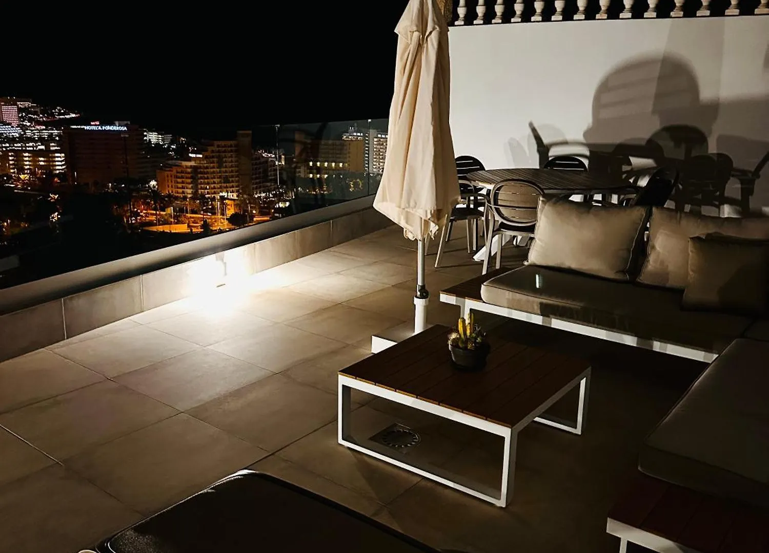 Villa Margarita Ocean View 아데제