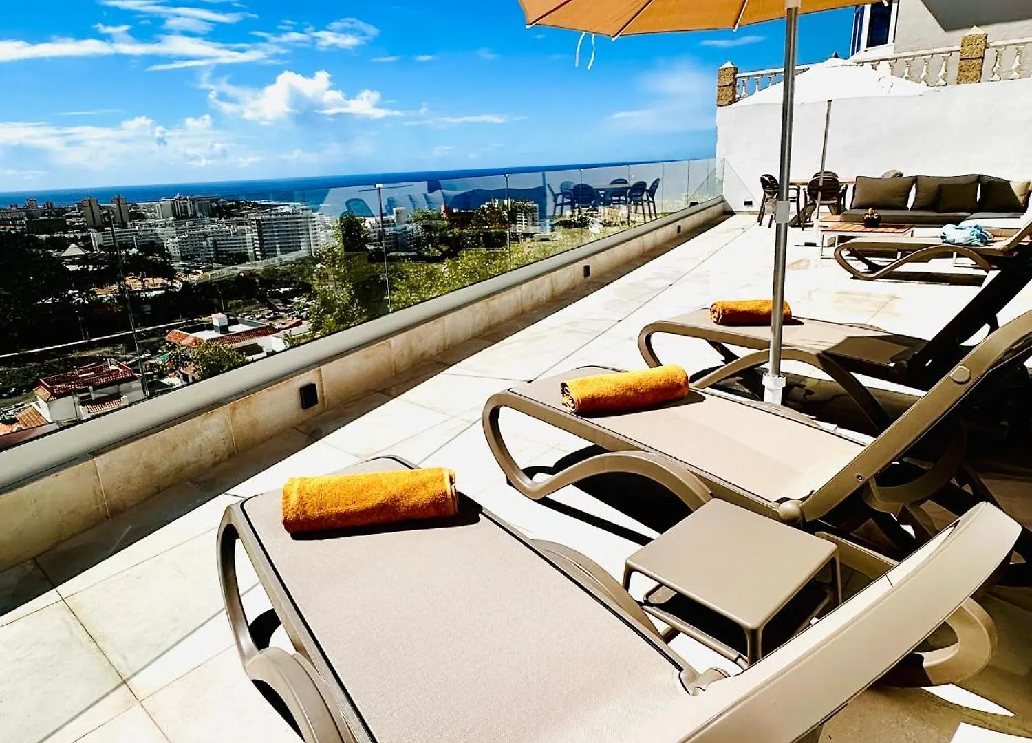 Villa Margarita Ocean View 아데제