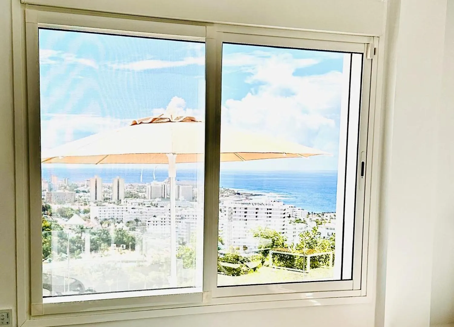 Villa Margarita Ocean View 아데제