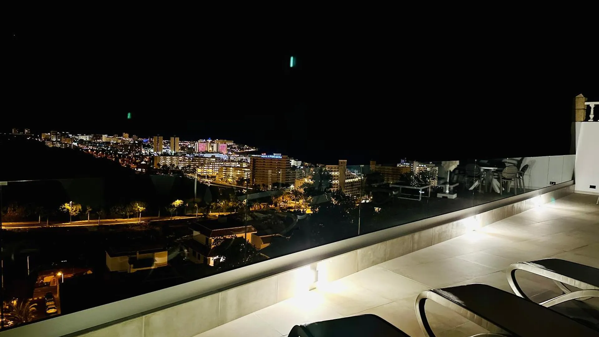 Villa Margarita Ocean View 아데제