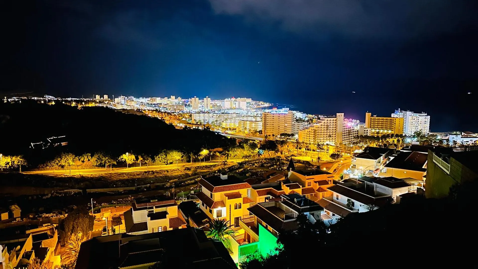 Villa Margarita Ocean View 아데제